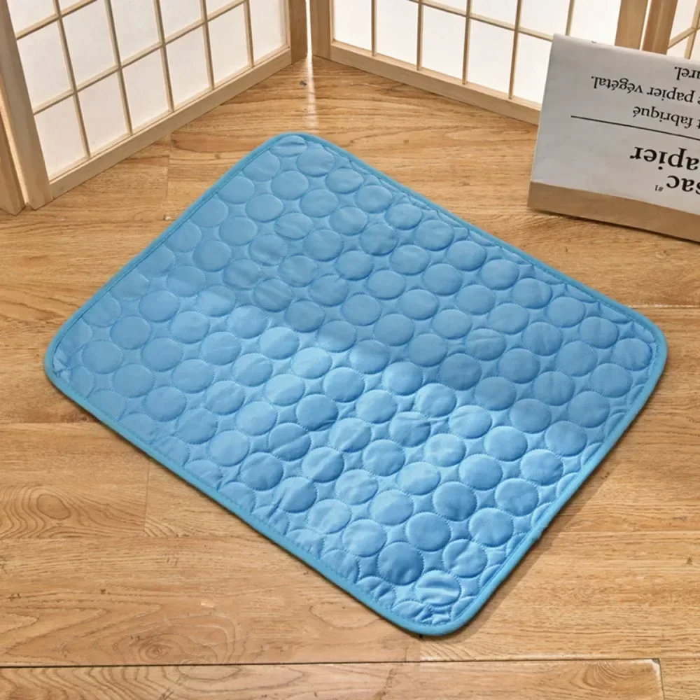 Pet Summer Cooling Pad Self-Cooling Ice Silk Pet Bed Dog Cat Nest Breathable Cooling Cooling Sleeping Pad - Image 6