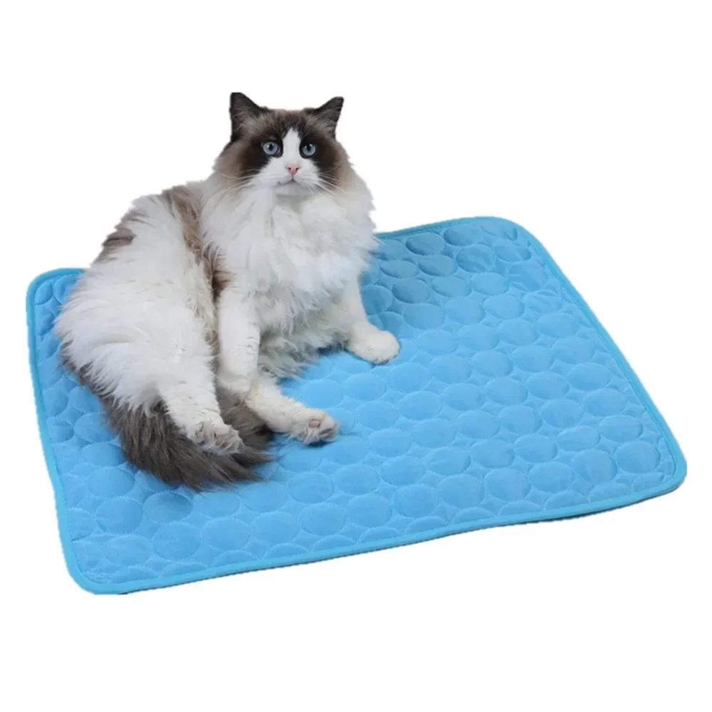 Pet Summer Cooling Pad Self-Cooling Ice Silk Pet Bed Dog Cat Nest Breathable Cooling Cooling Sleeping Pad - Image 2